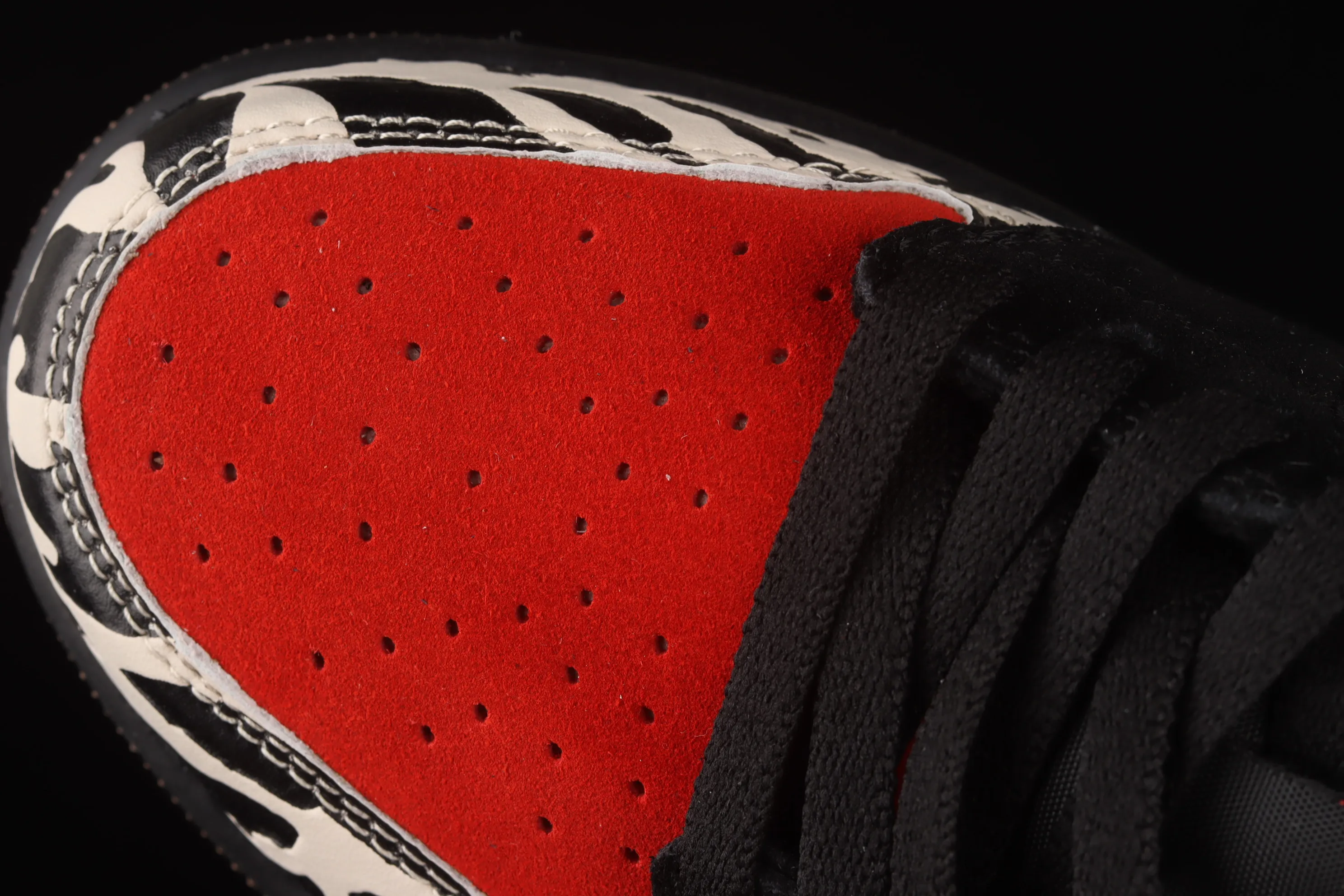 All categories Air Jordan Jordan series basketball shoes Air Jordan 1 Low Air Jordan 1 Low "Carnivore" AJ1 Joe 1 carnivore theme black and red low-top cultural sneakers DN3400-001